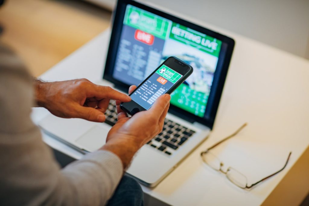 Online betting in Ontario